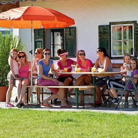 Nyaraló Hinterebenhub